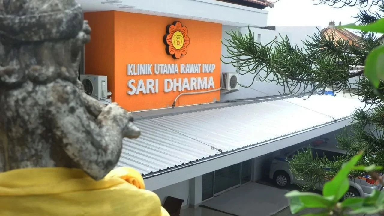 Post-war hospital and medical facility development